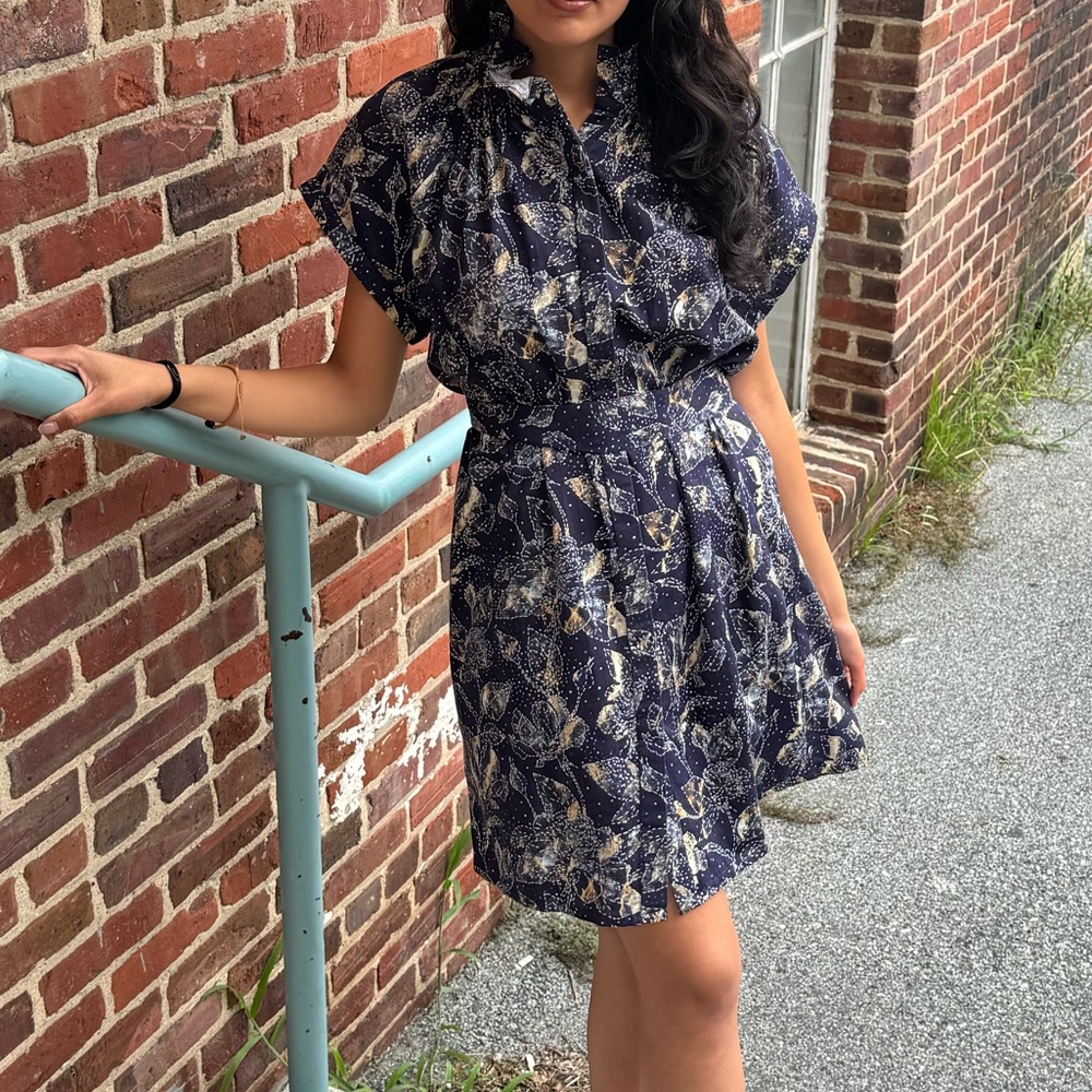 Never a Wallflower Vicki Button Down Dress in Shibori Rose Navy